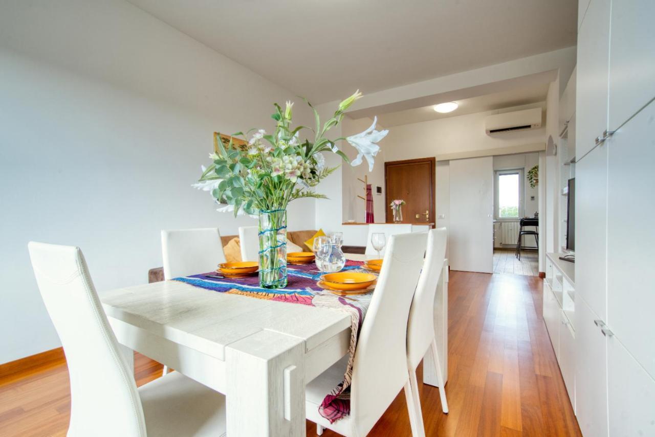 Caseospitali - Casa Park View, Ampio Trilocale Per Famiglie Sul Parco Apartment Milan